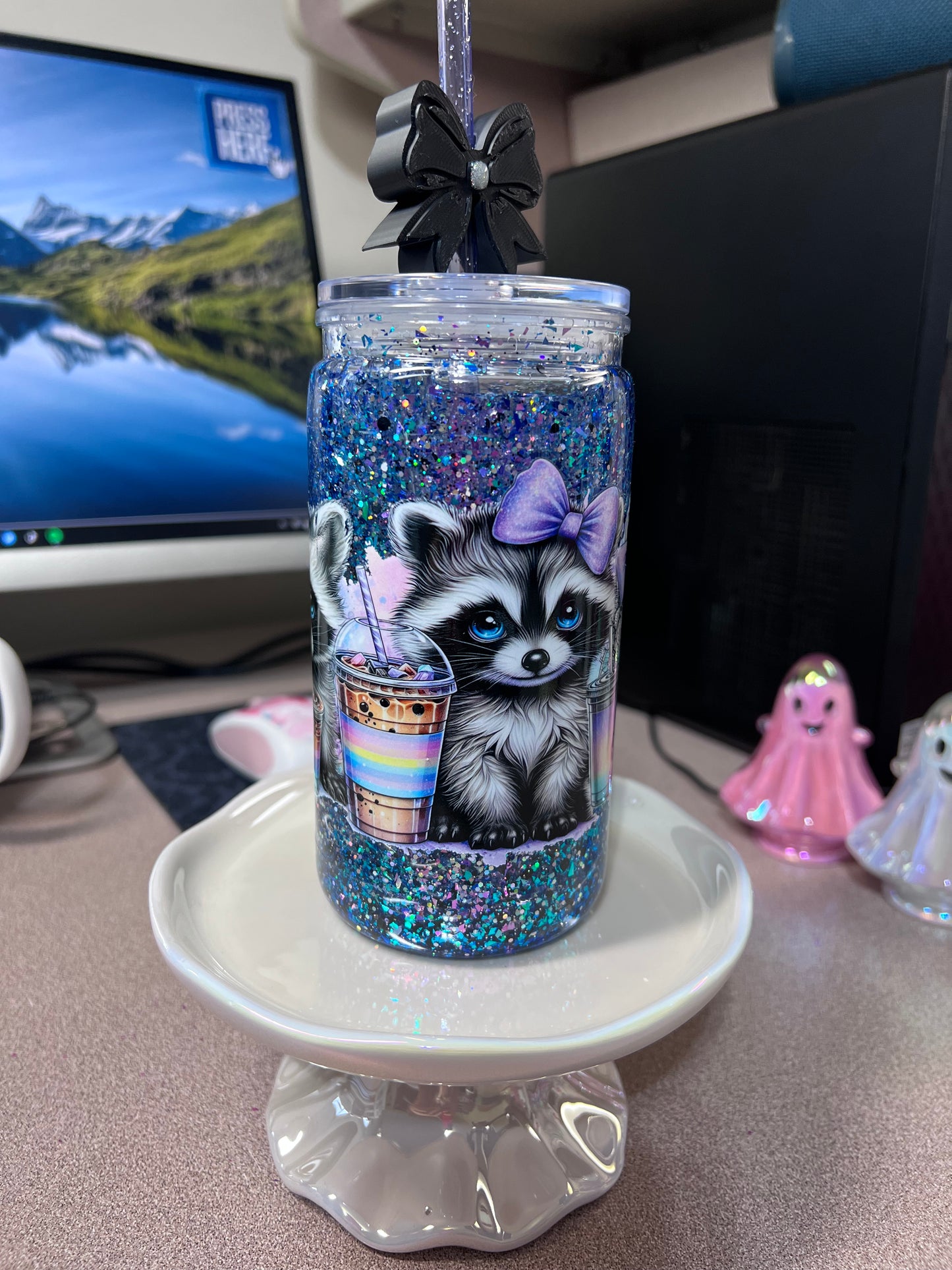 16 oz ACRYLIC Suspended flow with Bow straw charm