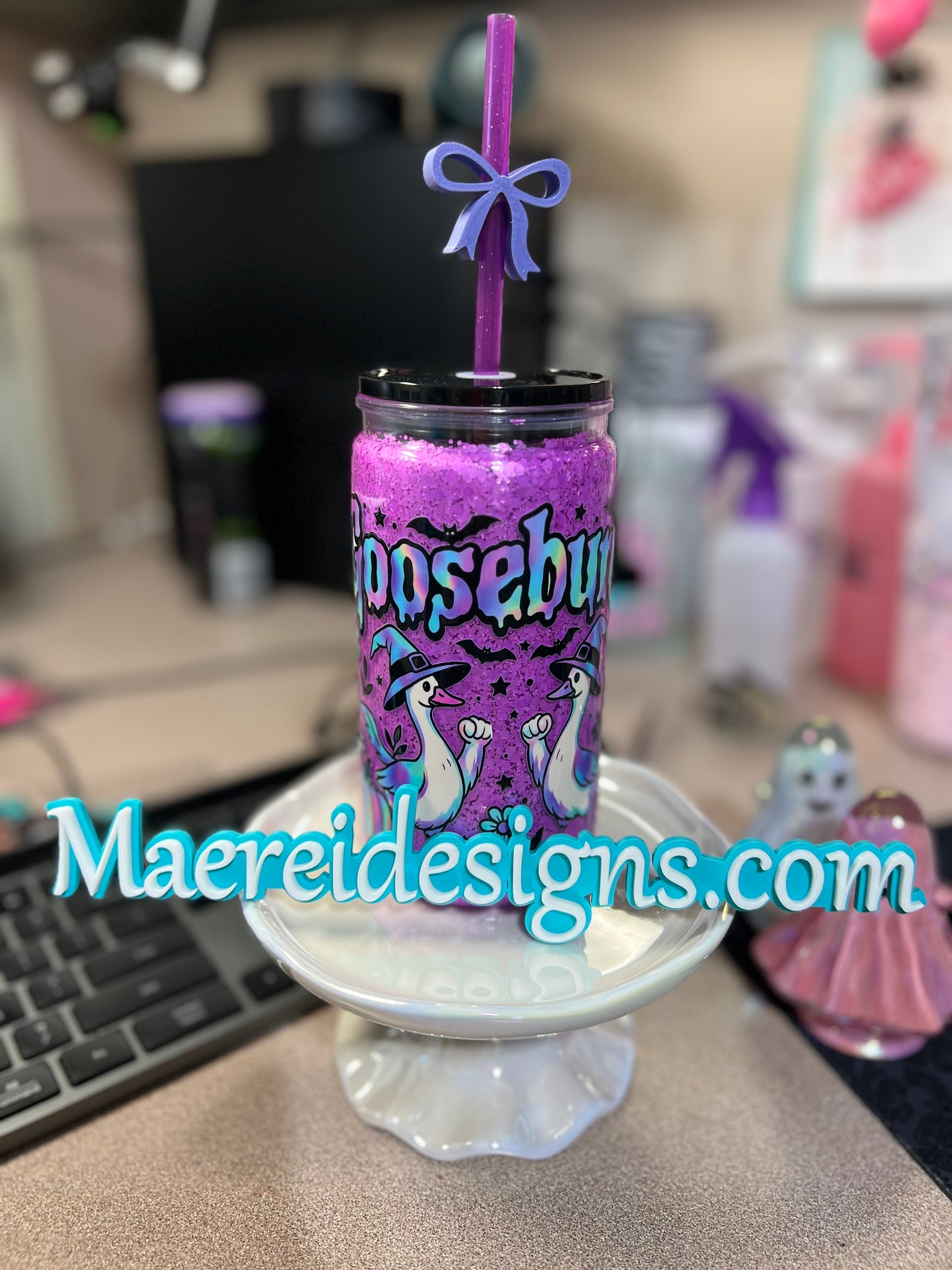 16 oz Dry Glitter Snow Globe “Goosebumps”