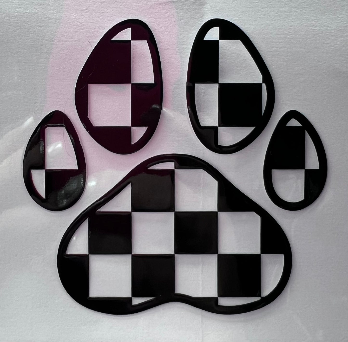 Black checked paw