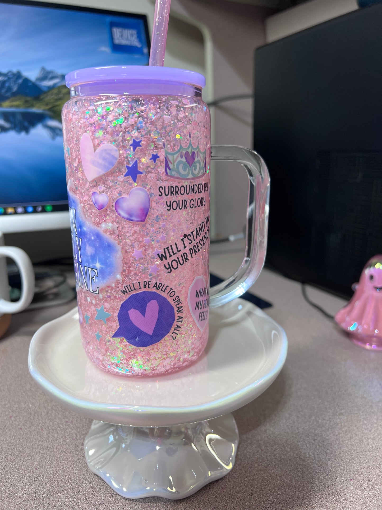 16 oz GLASS w/ Handle Suspended flow with glitter straw